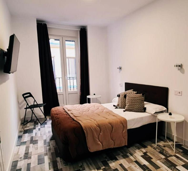 Hostal Andrea Granvia Madrid Kültér fotó